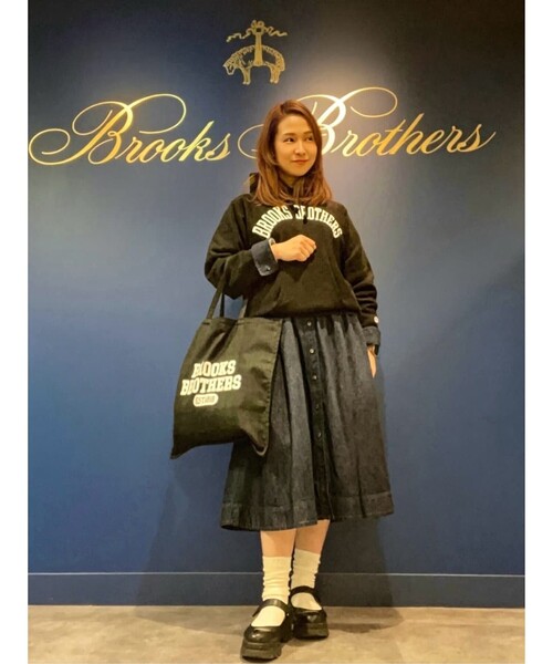 BROOKS BROTHERS(ブルックスブラザーズ)の「Brooks Brothers×Champion USAコットン ラバープリントロゴ フーデッド スウェットシャツ Made in USA(パーカー・メンズ・ネイビー/ブラック/グレー/ブラウン/ホワイト/グリーン・LARGE/SMALL/MEDIUM)」の16枚目の写真