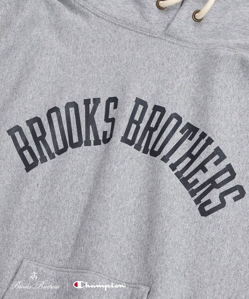 BROOKS BROTHERS(ブルックスブラザーズ)の「Brooks Brothers×Champion USAコットン ラバープリントロゴ フーデッド スウェットシャツ Made in USA(パーカー・メンズ・ネイビー/ブラック/グレー/ブラウン/ホワイト/グリーン・LARGE/SMALL/MEDIUM)」の20枚目の写真
