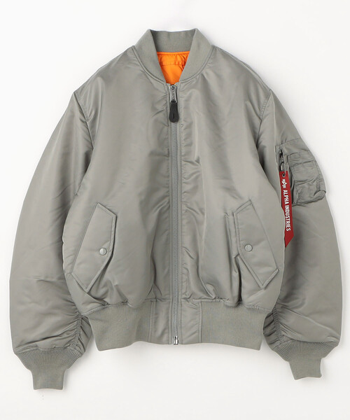 Alpha Industries(アルファインダストリーズ)の「ALPHA/アルファ MA-1 HERITAGE FIT FLIGHT JACKET/MA1 ヘリテージフィット フライトジャケット(ブルゾン・メンズ・ダークグレー/インディゴブルー/シルバー/グレー/キャメル/ワインレッド/ピンク/ベージュ/ブラック・MEDIUM/X-LARGE/LARGE)」の3枚目の写真