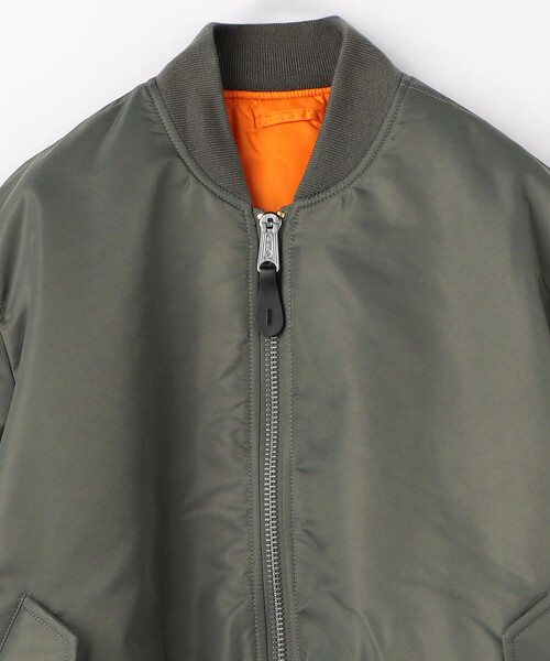 Alpha Industries(アルファインダストリーズ)の「ALPHA/アルファ MA-1 HERITAGE FIT FLIGHT JACKET/MA1 ヘリテージフィット フライトジャケット(ブルゾン・メンズ・ダークグレー/インディゴブルー/シルバー/グレー/キャメル/ワインレッド/ピンク/ベージュ/ブラック・MEDIUM/X-LARGE/LARGE)」の11枚目の写真
