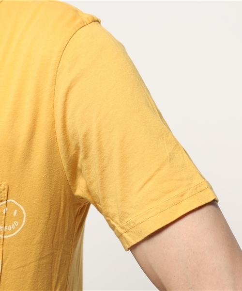 JUNK FOOD(ジャンクフード)の「HAVE A NICE WEEK END ポケットTシャツ(Tシャツ/カットソー・メンズ・マスタード・MEDIUM/SMALL/LARGE/X-SMALL)」の4枚目の写真