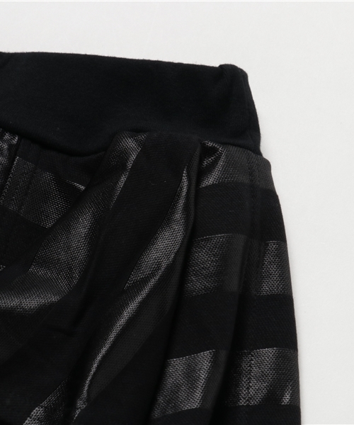 CHUBBYGANG（チャビーギャング）の「ボーダージャガードデザインスカート（スカート・キッズ・ブラック/ホワイト・120/140/160/110/130/150/100）」の4枚目の写真