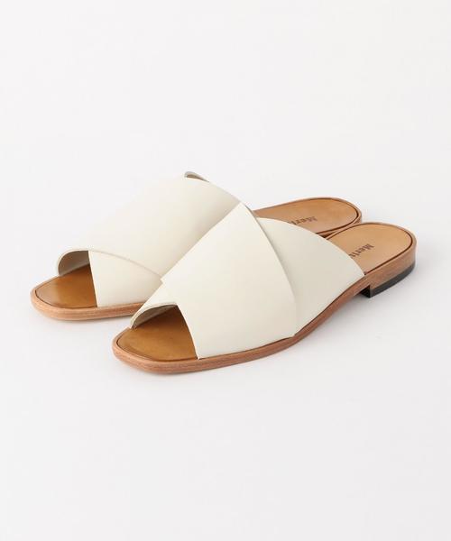 BEAUTY&YOUTH UNITED ARROWS(ビューティーアンドユースユナイテッドアローズ)の「<MERITXELL>レザークロスサンダル ◆(サンダル・レディース・オフホワイト/ブラック・38/37/39/36)」の1枚目の写真