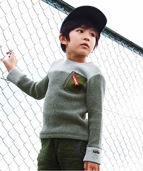 F.O.KIDS（エフオーキッズ）の「ミリタリーポケット付きトレーナー（スウェット・キッズ・チャコール/ベージュ・80/90/95/100/110/120/130/140）」の2枚目の写真