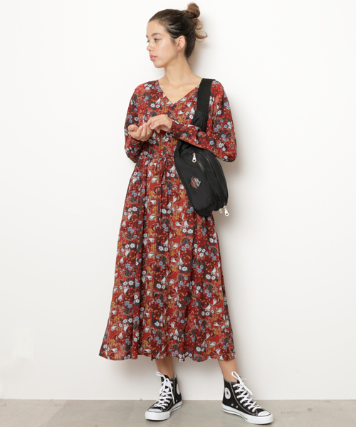 DOUBLE NAME（ダブルネーム）の「Ｖネック花柄ワンピース（ワンピース・レディース・ネイビー/レッド/マスタード・FREE）」の3枚目の写真