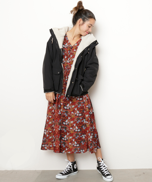 DOUBLE NAME（ダブルネーム）の「Ｖネック花柄ワンピース（ワンピース・レディース・ネイビー/レッド/マスタード・FREE）」の7枚目の写真