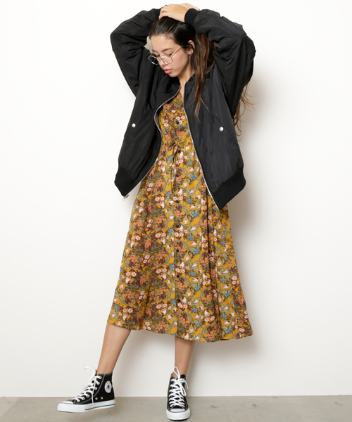 DOUBLE NAME（ダブルネーム）の「Ｖネック花柄ワンピース（ワンピース・レディース・ネイビー/レッド/マスタード・FREE）」の10枚目の写真