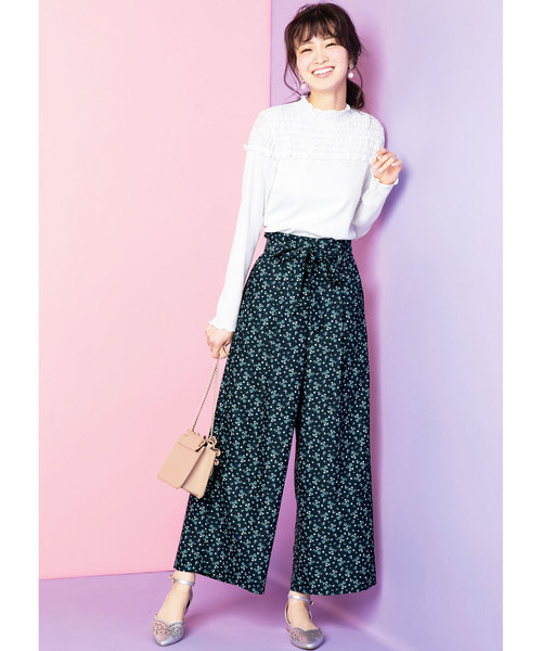 GeeRA(ジーラ)の「リボンベルト付フリルウエストワイドパンツ(その他パンツ・レディース・インディゴブルー/ピンクベージュ/ブラック/ネイビー/ドット/ベージュ/その他・SMALL/X-LARGE/XX-LARGE/LARGE/MEDIUM)」の17枚目の写真