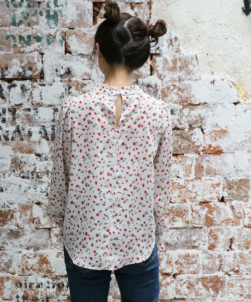 ❤️☆Alice olive22新作新品 いちご柄ブラウス オシャレ（OLIVE