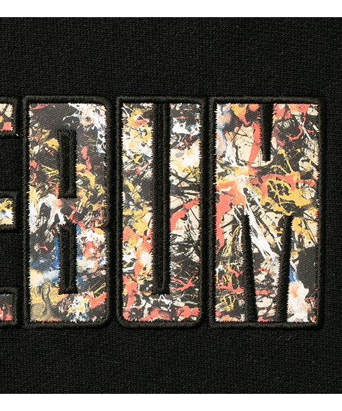 APPLEBUM(アップルバム)の「Action Painting Sweat Parka(パーカー・メンズ・ホワイト/ブラック・M/L/XL/XXL/S)」の6枚目の写真