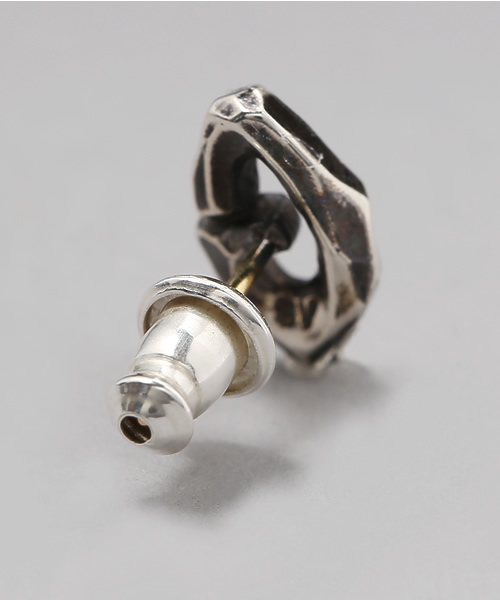 GARNI（ガルニ）の「R.V - G Pierce（ピアス（片耳用））」 - WEAR