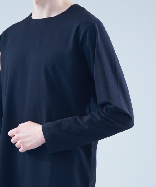 ABAHOUSE(アバハウス)の「コットン圧着クルーネックTシャツ(Tシャツ/カットソー・メンズ・グレー/ブラック/ホワイト・44/46/48)」の8枚目の写真