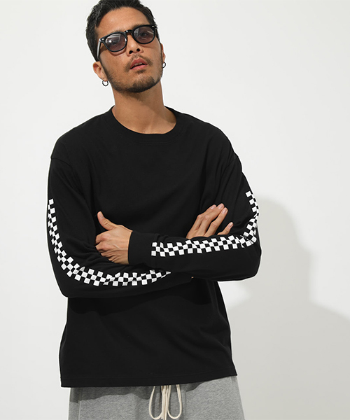 AZUL by moussy(アズールバイマウジー)の「CHECKER LONG SLEEVE T-SHIRT / チェッカーロングスリーブTシャツ(Tシャツ/カットソー・メンズ・ホワイト/ブラック・SMALL/MEDIUM/LARGE)」の2枚目の写真