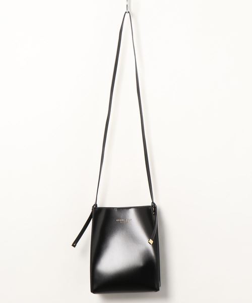 natural couture(ナチュラルクチュール)の「2WAYスクエアショルダー(ショルダーバッグ・レディース・ブラック/ベージュ/ブラウン/アイボリー・FREE)」の9枚目の写真