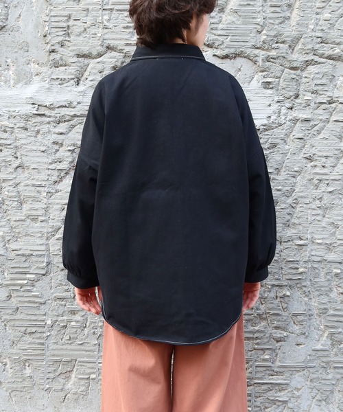 Riberry(リベリー)の「ビッグシルエットシャツ(シャツ/ブラウス・レディース・ブラック/ベージュ/グリーン/ピンクベージュ・FREE)」の18枚目の写真
