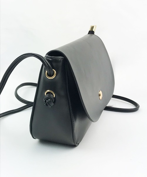 ALTROSE（アルトローズ）の「シンプルショルダーバッグ　[ドーラ]（ショルダーバッグ・レディース・ベージュ/ブラック/ピンク/ブラウン・FREE）」の17枚目の写真