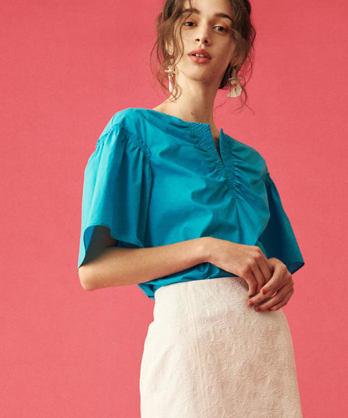 新品タグ付き　Ballsey　ポールジー　シャーリング　ブラウス 新品タグ付き Ballsey ポールジー シャーリング ブラウス 最終