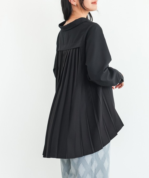 n'OrLABEL(ノアールレーベル)の「バックプリーツシャツ(シャツ/ブラウス・レディース・ブラック/オフホワイト/スモークピンク/ピンクベージュ・1/2)」の21枚目の写真