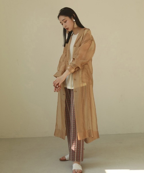 TODAYFUL(トゥデイフル)の「ラフィアフリンジイヤリング(イヤリング・レディース・レッド/ベージュ系その他/グリーン系その他・FREE)」の9枚目の写真