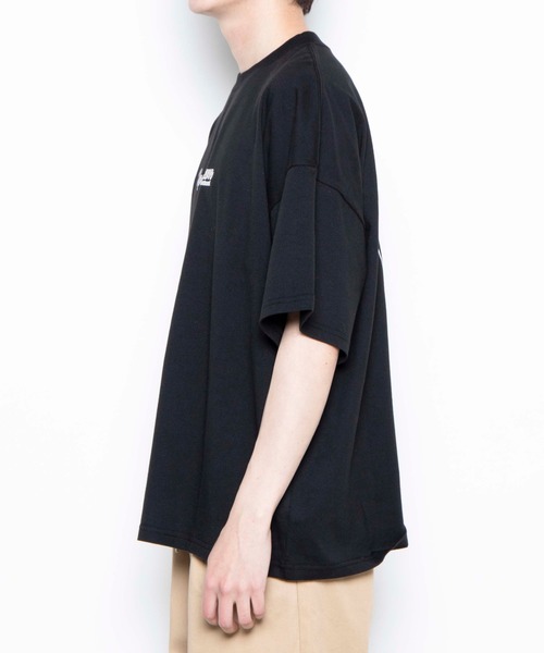 WEGO(ウィゴー)の「WEGO/レトロロゴビッグシルエット半袖Tシャツ(Tシャツ/カットソー・メンズ・ホワイト/ブラック/ホワイト系その他/ブラック系その他・MEDIUM/LARGE)」の20枚目の写真