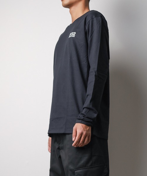 SY32 by SWEET YEARS（エスワイサーティトゥバイスィートイヤーズ）の「/SY32 by SWEET YEARS/ARM LOGO L/S TEE（Tシャツ/カットソー・レディース・ブラック×ブラック/ブラック×ホワイト/ホワイト・X-LARGE/XX-LARGE/LARGE/SMALL/MEDIUM）」の4枚目の写真