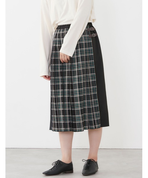 POU DOU DOU（プードゥドゥ）の「キルト風プリーツスカート（スカート・レディース・ブラック/ブルー/オレンジ系その他・3）」の11枚目の写真