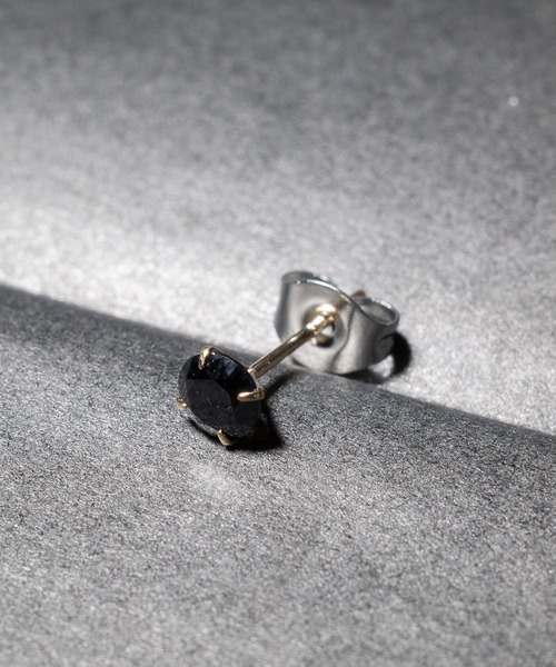 Pledge（プレッジ）の「【Pledge（プレッジ）】K10　Swarovski Crystals　ピアス（ピアス（片耳用）・レディース・ホワイト/ブラック/ブラック系その他/ブルー・FREE）」の2枚目の写真