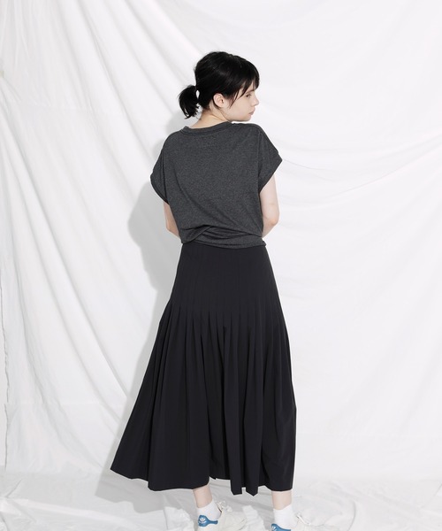 新品　F/CE. FRONT OPEN LONG SKIRT ロングスカート F/CE. （エフシーイー）の「F/CE. FRONT OPEN LONG SKIRT