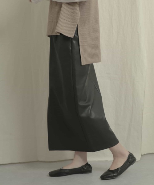 SENSE OF PLACE by URBAN RESEARCH（センスオブプレイスバイアーバンリサーチ）の「【WEB/一部店舗限定】フェイクレザータイトスカート（スカート・レディース・ブラック/ベージュ/グレー/ライトベージュ・ONE）」の21枚目の写真