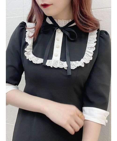 EATME（イートミー）の「フリルネックバイカラーワンピース 