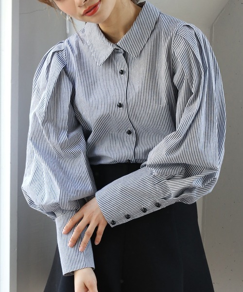 one after another NICE CLAUP(ワンアフターアナザーナイスクラップ)の「パールボタンブラウス(シャツ/ブラウス・レディース・ベージュ/オフホワイト/アイボリー/ストライプ・FREE)」の4枚目の写真