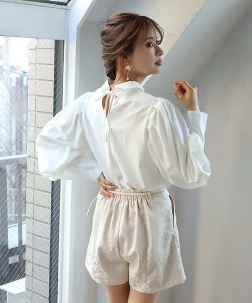 one after another NICE CLAUP(ワンアフターアナザーナイスクラップ)の「パールボタンブラウス(シャツ/ブラウス・レディース・ベージュ/オフホワイト/アイボリー/ストライプ・FREE)」の17枚目の写真