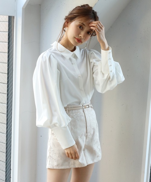 one after another NICE CLAUP(ワンアフターアナザーナイスクラップ)の「パールボタンブラウス(シャツ/ブラウス・レディース・ベージュ/オフホワイト/アイボリー/ストライプ・FREE)」の9枚目の写真