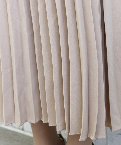 Roomy's（ルーミーズ）の「ウエストリボンプリーツシャツワンピース（ワンピース・レディース・ベージュ/ブラック・FREE）」の15枚目の写真