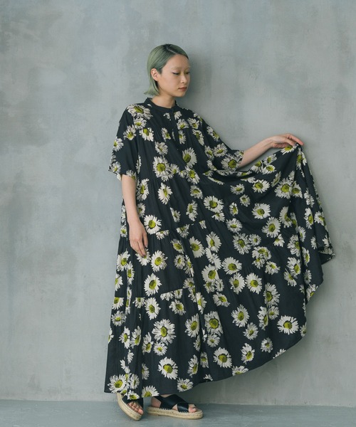 manana suerte(マニャーナスエルテ)の「リゾートワンピース オリジナルプリント(ワンピース・レディース・ブラック/イエロー/マルチ・FREE)」の7枚目の写真