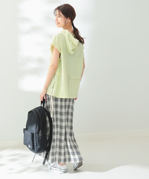 B:MING by BEAMS（ビーミングバイビームス）の「Herschel Supply × B:MING by BEAMS / 別注 CLASSIC MID（バックパック/リュック・レディース・ブラック/イエロー系その他3/ネイビー・ONE SIZE）」の6枚目の写真