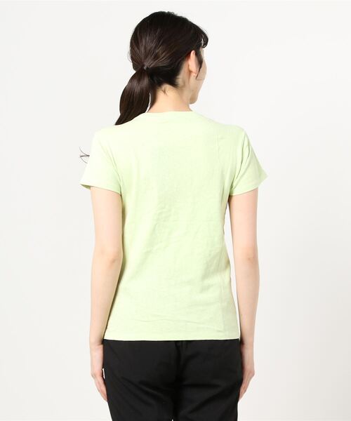 Levi's(リーバイス)の「ARLO GARMENT DYE CREW SHADOW LIME GARME(Tシャツ/カットソー・レディース・グリーン・L/M/S/XS)」の3枚目の写真