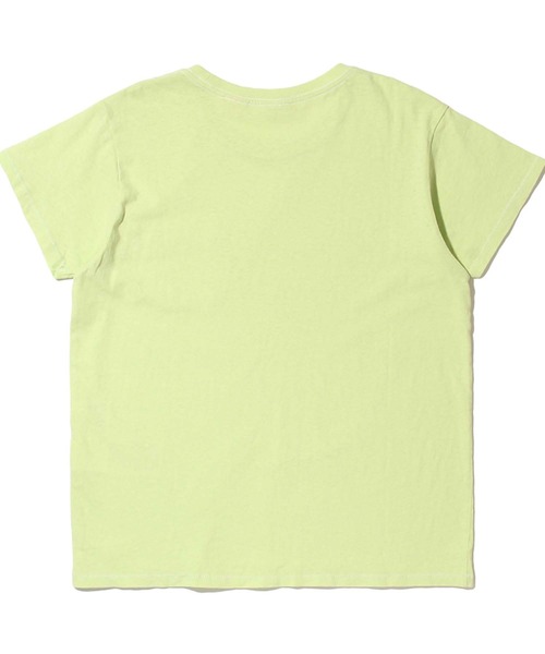 Levi's(リーバイス)の「ARLO GARMENT DYE CREW SHADOW LIME GARME(Tシャツ/カットソー・レディース・グリーン・L/M/S/XS)」の4枚目の写真