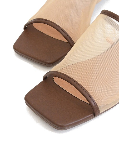 sango(sango)の「シアーロークリアヒールサンダル(サンダル・レディース・ホワイト/ブラック/ダークブラウン/ベージュ/グレイッシュベージュ/ベージュ系その他/ベージュ系その他2/ブラック系その他/ブラウン系その他/ホワイト系その他・SS/S/M/L/LL/3L)」の11枚目の写真