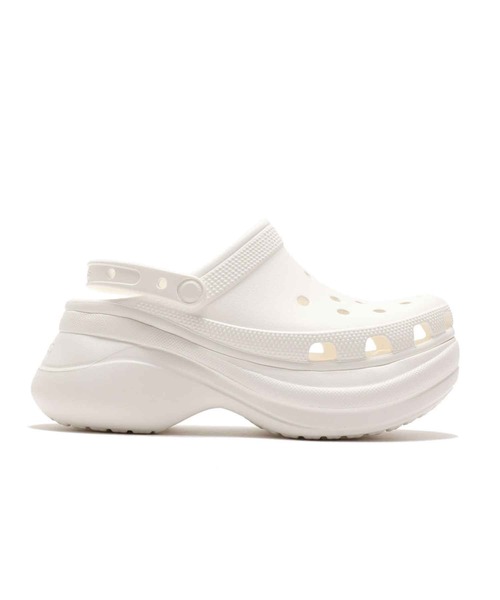 crocs(クロックス)の「crocs Women's Crocs Classic Bae Clog / クロックス ウィメンズ クラシック ベイ クロッグ(サンダル・レディース・ホワイト/ブラック・23.0cm/24.0cm/25.0cm/22.0cm)」の4枚目の写真