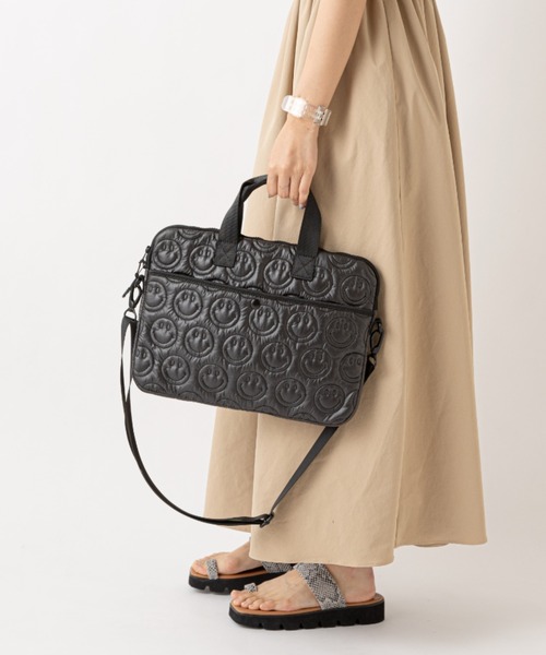 Actually（アクチュアリー）の「スマイルキルティング PCバッグ パソコンケース（PC・タブレットケース・レディース・ブラック/シルバー/カーキ・フリー）」の12枚目の写真