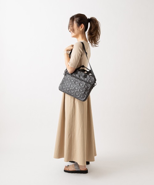 Actually（アクチュアリー）の「スマイルキルティング PCバッグ パソコンケース（PC・タブレットケース・レディース・ブラック/シルバー/カーキ・フリー）」の4枚目の写真