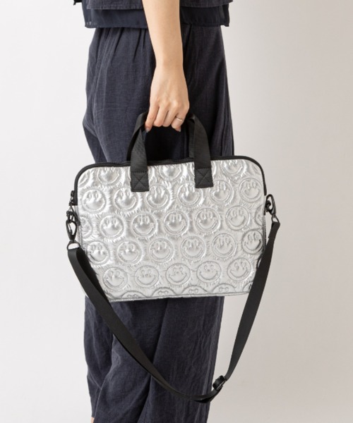 Actually（アクチュアリー）の「スマイルキルティング PCバッグ パソコンケース（PC・タブレットケース・レディース・ブラック/シルバー/カーキ・フリー）」の22枚目の写真