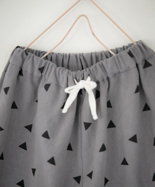 LOWRYS FARM（ローリーズファーム）の「コットンプリントテーパードパンツ　953596（その他パンツ・キッズ・ベージュ/パープル/グレー/グリーン・110cm/120cm/130cm）」の11枚目の写真