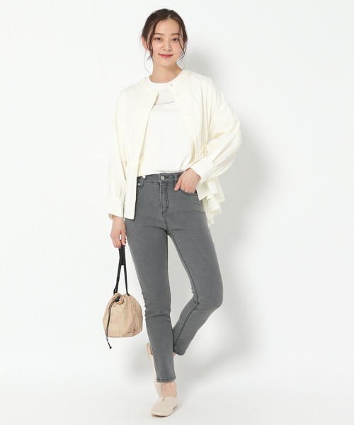 mysty woman（ミスティウーマン）の「Vスリットフラットミュール 954787（サンダル・レディース・ブラック/アイボリー/アニマル・M/L）」の8枚目の写真