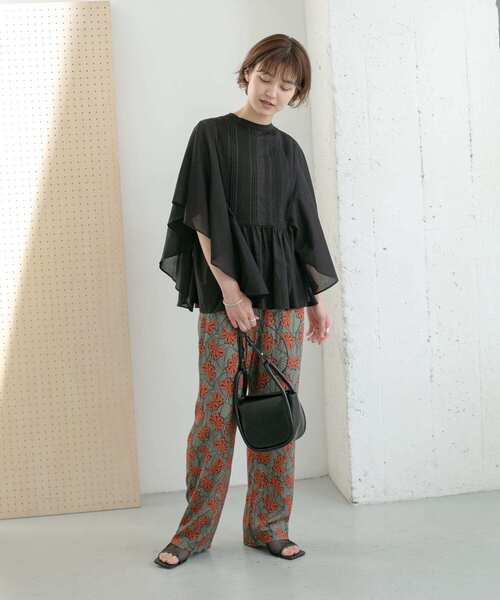 KBF（ケイビーエフ）の「ピンタックバタフライスリーブブラウス（シャツ/ブラウス・レディース・アイボリー/イエロー系その他/ブラック・ONE）」の11枚目の写真