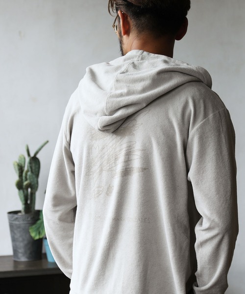 Mark Gonzales(マーク・ゴンザレス)の「Mark Gonzales マーク・ゴンザレス / ブランド別注 接触冷感 パイルパーカー + ハーフパンツ セットアップ(ルームウェア/パジャマ・メンズ・ホワイト/ブラック/ホワイト系その他/ブラック系その他/ベージュ系その他/グレイッシュベージュ/ブラック系その他2/ベージュ系その他2/ホワイト系その他2・MEDIUM/LARGE)」の10枚目の写真