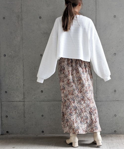 Per sist ence(パーシエンス)の「Per sist ence/パーシエンス キルティング天竺 ショート丈プルオーバー(スウェット・レディース・ホワイト/ブラック/グレー・FREE)」の4枚目の写真