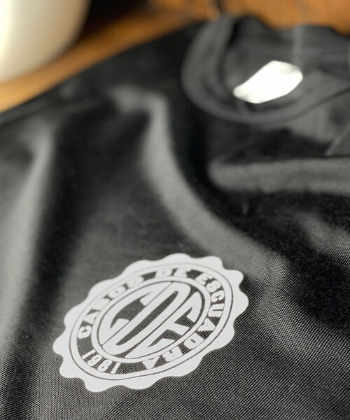 GLOSTER（グロスター）の「【GLOSTER/グロスター】ヴィンテージ風プリントレーヨンTシャツ（Tシャツ/カットソー・メンズ・ホワイト/ブラック/グリーン/ブルー・M/L）」の2枚目の写真