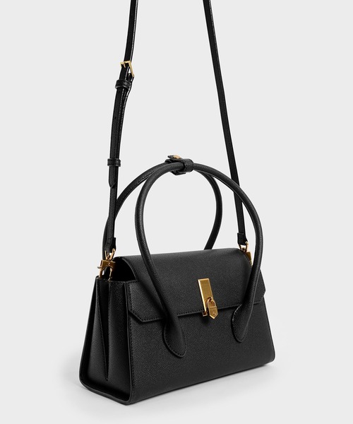 CHARLES & KEITH(チャールズ & キース)の「ダブルハンドルプッシュロック バッグ / Double Handle Push-Lock Bag(ハンドバッグ・レディース・ブラック/クリーム/マスタード・M)」の17枚目の写真